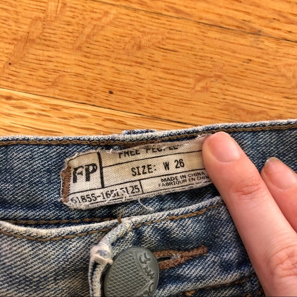 Free people denim shorts - Picture 3 of 3